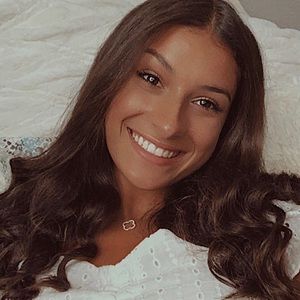 Meet your Posher, Arianna